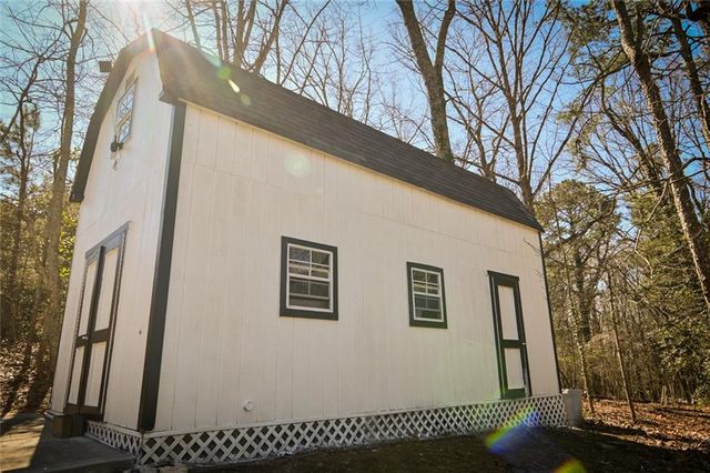 2087 Tanglewood Drive, Snellville, GA 30078