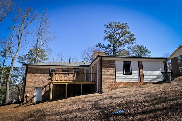 2087 Tanglewood Drive, Snellville, GA 30078