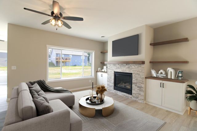 864 Bucknell Lane SE, Stewartville, MN 55976