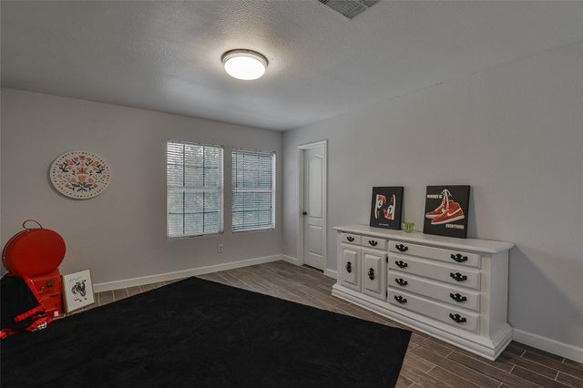 8319 Lemongrass Avenue, Baytown, TX 77521