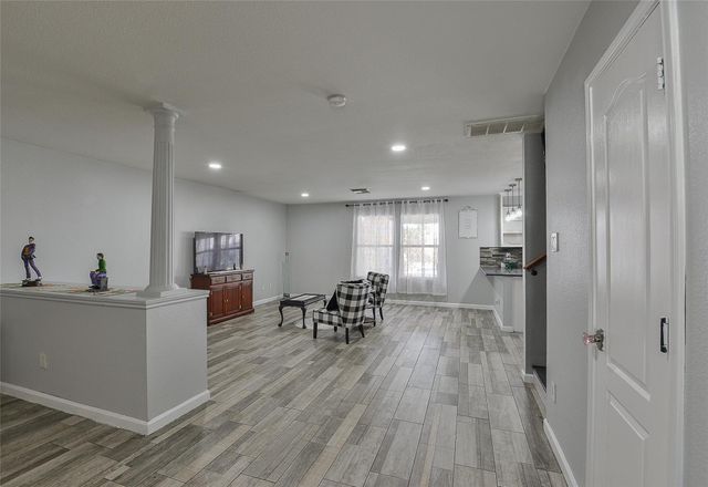 8319 Lemongrass Avenue, Baytown, TX 77521