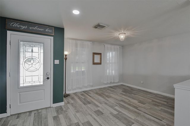 8319 Lemongrass Avenue, Baytown, TX 77521
