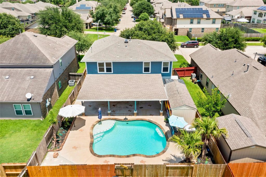 8319 Lemongrass Avenue, Baytown, TX 77521