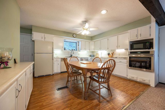 79 Clarina Nichols Lane, Hartford, VT 05059