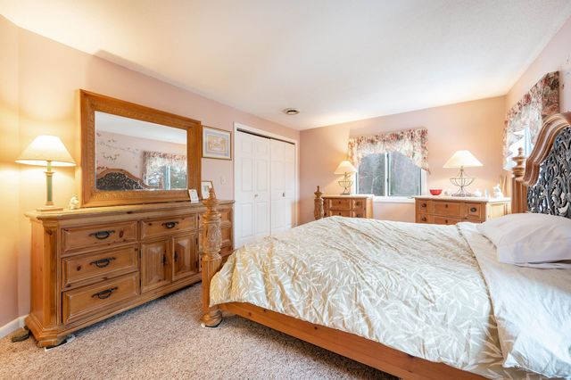 79 Clarina Nichols Lane, Hartford, VT 05059