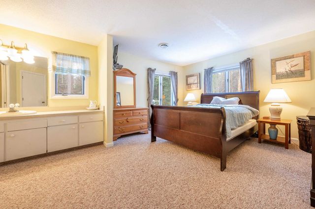 79 Clarina Nichols Lane, Hartford, VT 05059