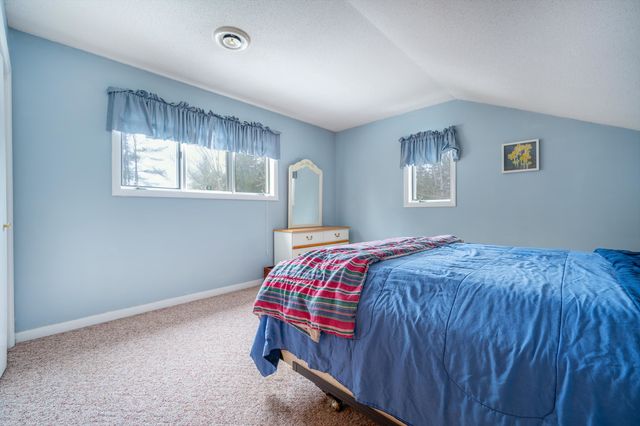 79 Clarina Nichols Lane, Hartford, VT 05059