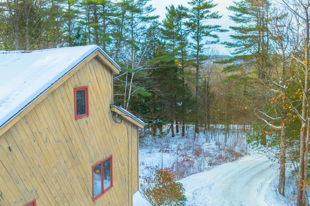 79 Clarina Nichols Lane, Hartford, VT 05059