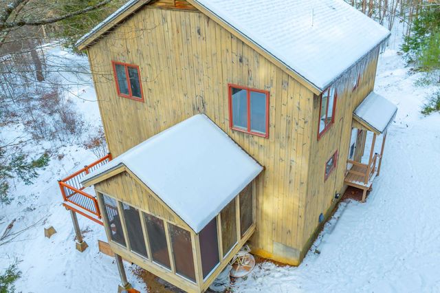 79 Clarina Nichols Lane, Hartford, VT 05059