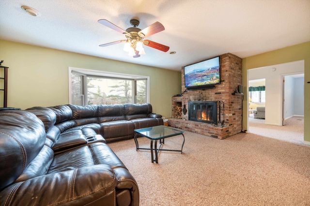 79 Clarina Nichols Lane, Hartford, VT 05059