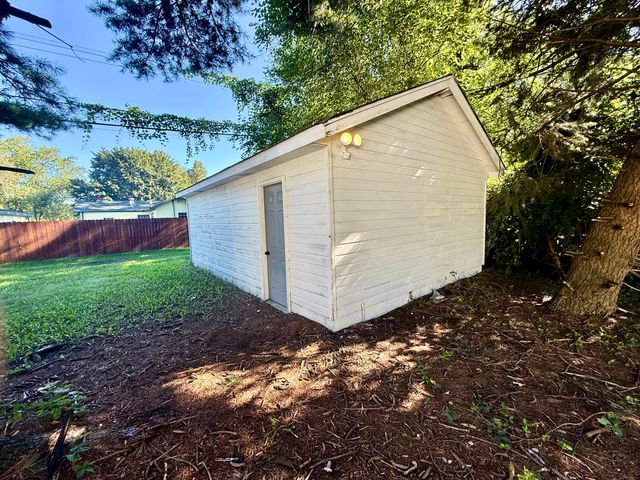 4980 E 27th Avenue, Lake Station, IN 46405