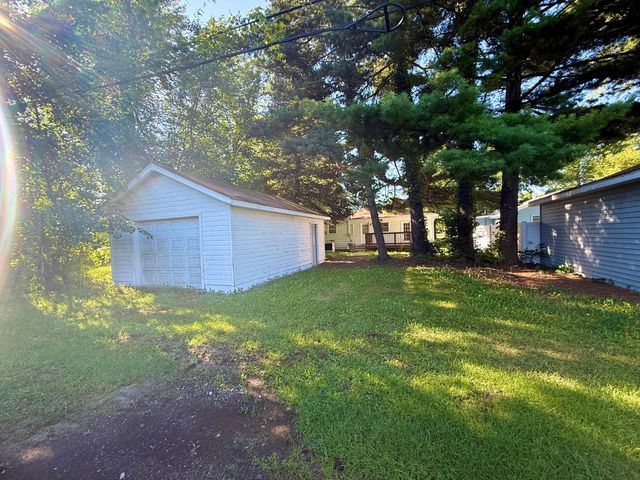 4980 E 27th Avenue, Lake Station, IN 46405