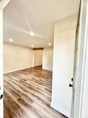 4980 E 27th Avenue, Lake Station, IN 46405