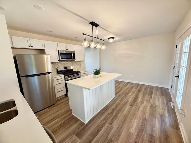 4980 E 27th Avenue, Lake Station, IN 46405