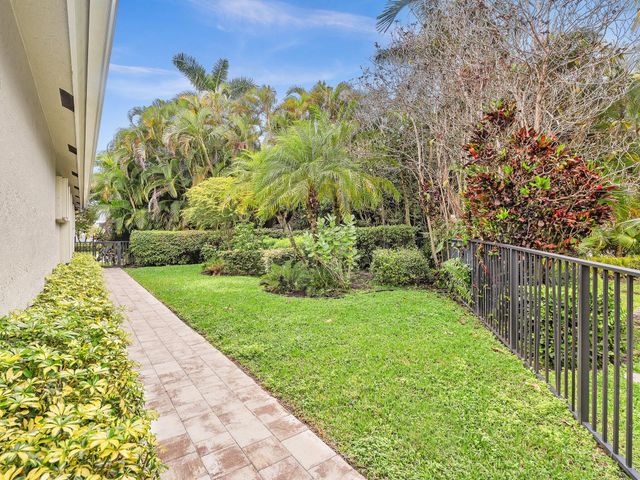 4167 NW 55th Place, Boca Raton, FL 33496