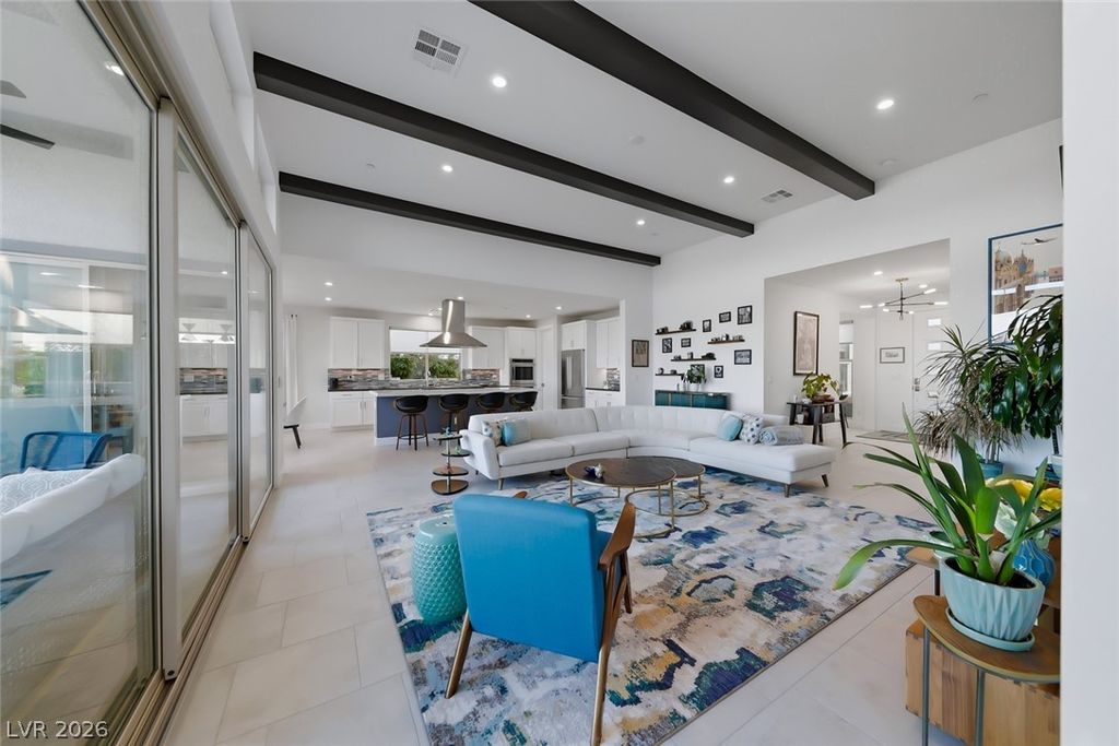Image 14 of property listing at 1972 Canyon Highlands Drive, Henderson, NV 89052