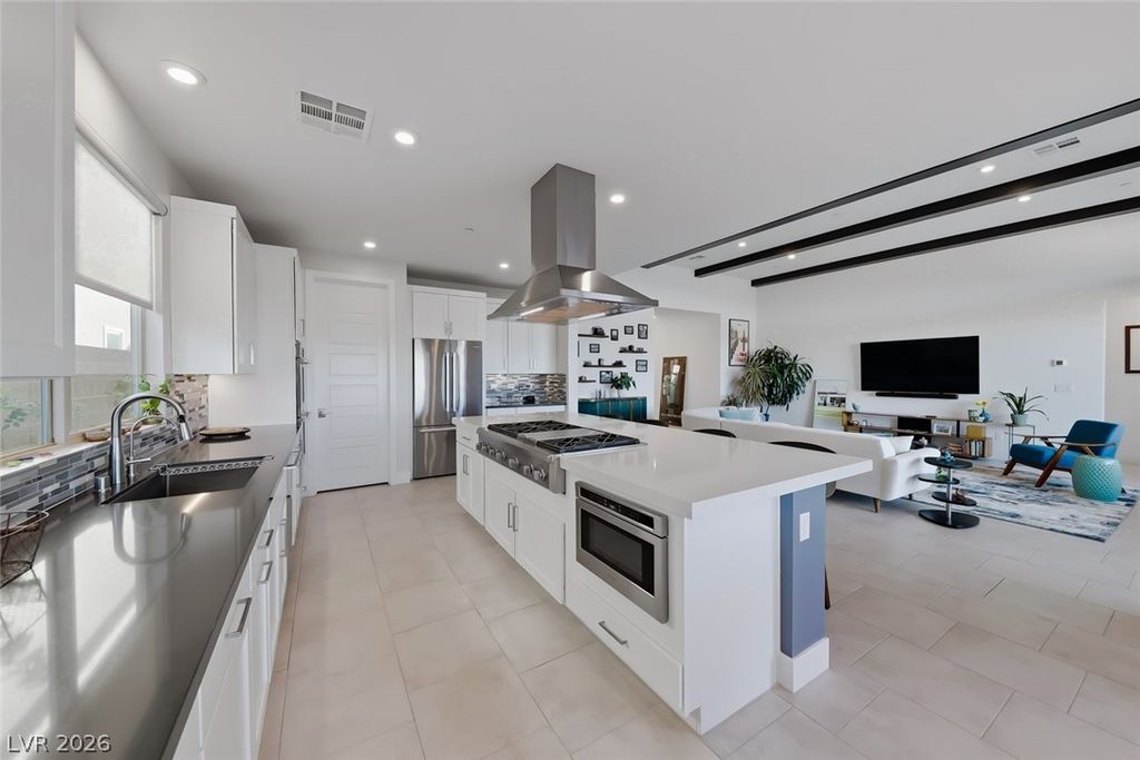 Image 19 of property listing at 1972 Canyon Highlands Drive, Henderson, NV 89052