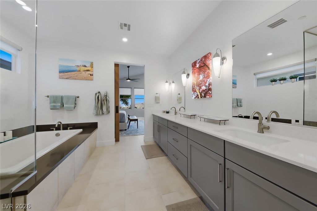 Image 29 of property listing at 1972 Canyon Highlands Drive, Henderson, NV 89052