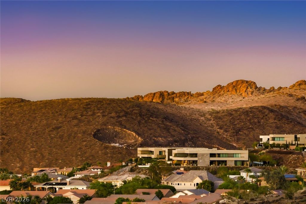 Image 48 of property listing at 1972 Canyon Highlands Drive, Henderson, NV 89052