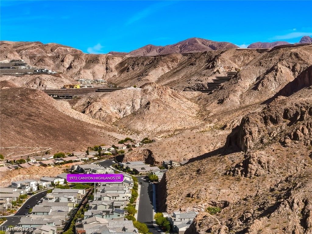 Image 5 of property listing at 1972 Canyon Highlands Drive, Henderson, NV 89052