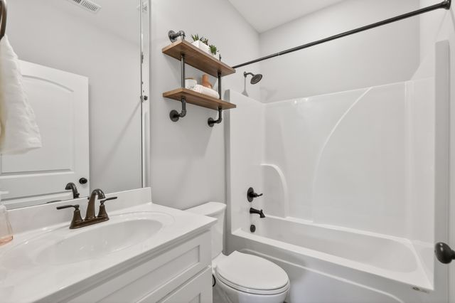 300 Timber Ln, Lebanon, TN 37087