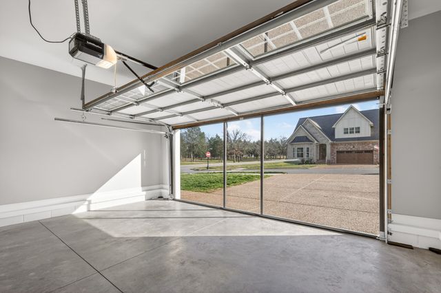 300 Timber Ln, Lebanon, TN 37087