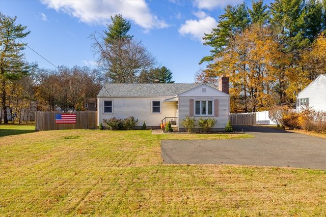 323 Southwick Rd, Westfield, MA 01085