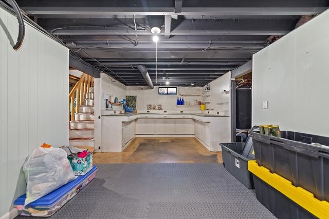 323 Southwick Rd, Westfield, MA 01085