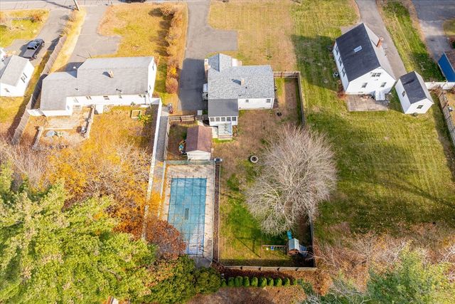 323 Southwick Rd, Westfield, MA 01085
