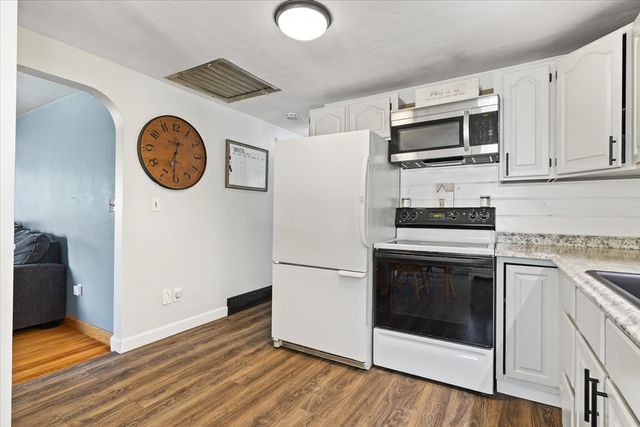 323 Southwick Rd, Westfield, MA 01085