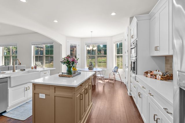 1032 Luxborough Dr, Hendersonville, TN 37075