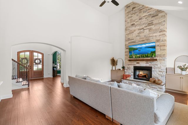 1032 Luxborough Dr, Hendersonville, TN 37075