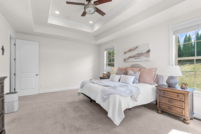 1032 Luxborough Dr, Hendersonville, TN 37075