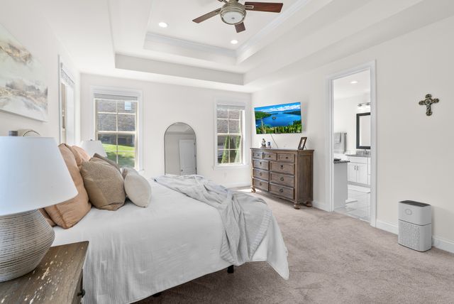 1032 Luxborough Dr, Hendersonville, TN 37075