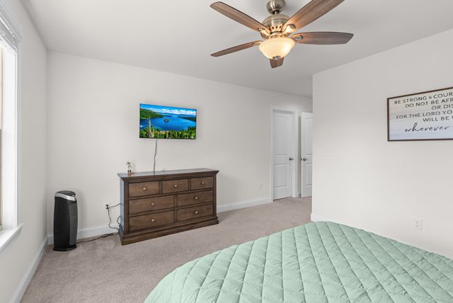 1032 Luxborough Dr, Hendersonville, TN 37075