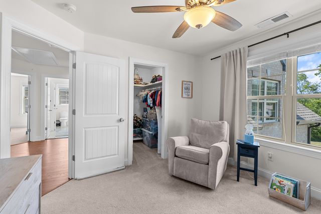 1032 Luxborough Dr, Hendersonville, TN 37075