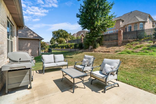 1032 Luxborough Dr, Hendersonville, TN 37075