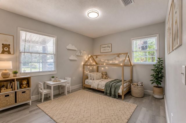 102 AMIGOS ROAD, Debary, FL 32713