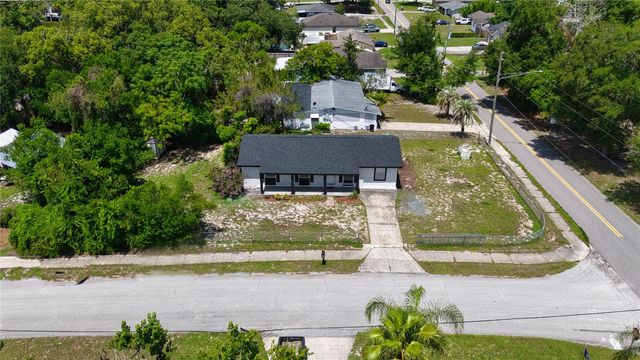 102 AMIGOS ROAD, Debary, FL 32713