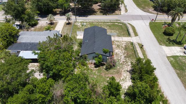 102 AMIGOS ROAD, Debary, FL 32713