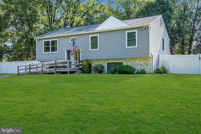 32 WILLIAMS AVE, Deptford, NJ 08096
