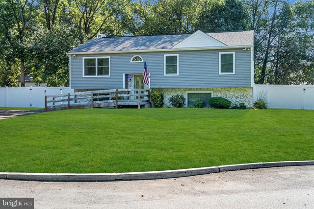 32 WILLIAMS AVE, Deptford, NJ 08096