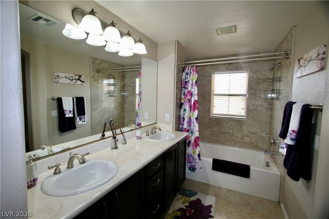 820 CANTERRA Street 2052, Las Vegas, NV 89138
