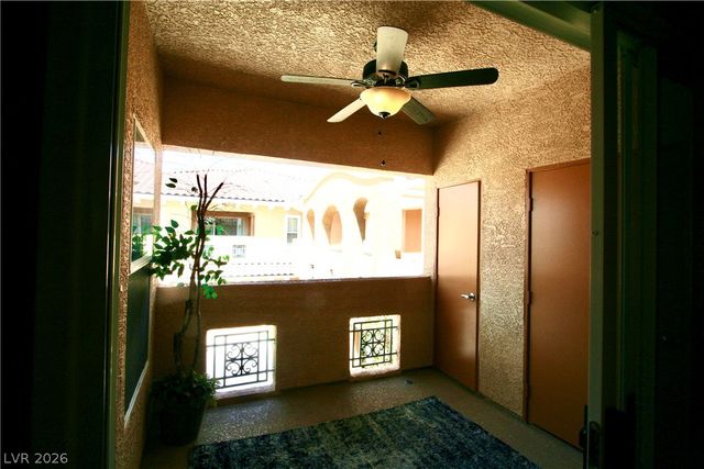 820 CANTERRA Street 2052, Las Vegas, NV 89138