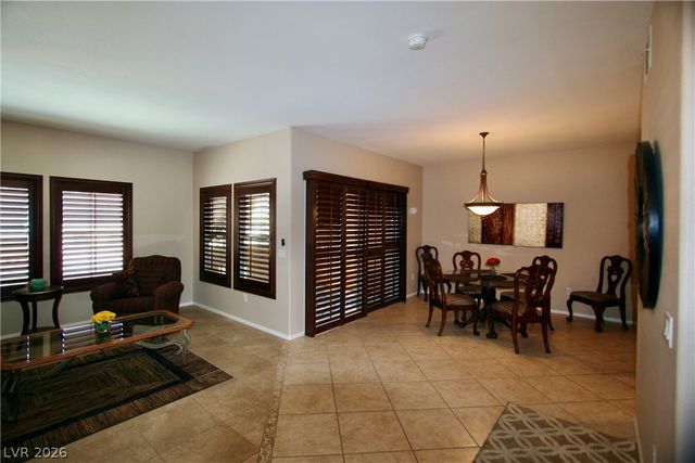 820 CANTERRA Street 2052, Las Vegas, NV 89138