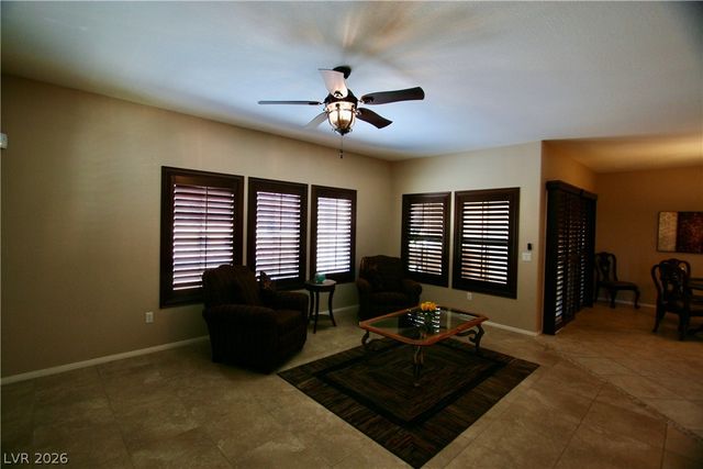 820 CANTERRA Street 2052, Las Vegas, NV 89138