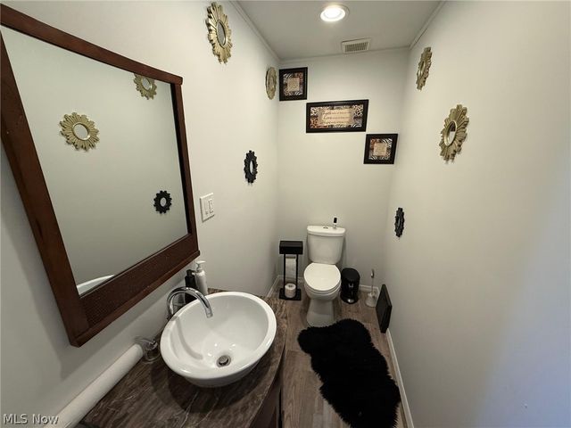 1827 Idlewood Avenue, East Cleveland, OH 44112