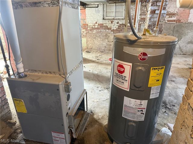 1827 Idlewood Avenue, East Cleveland, OH 44112