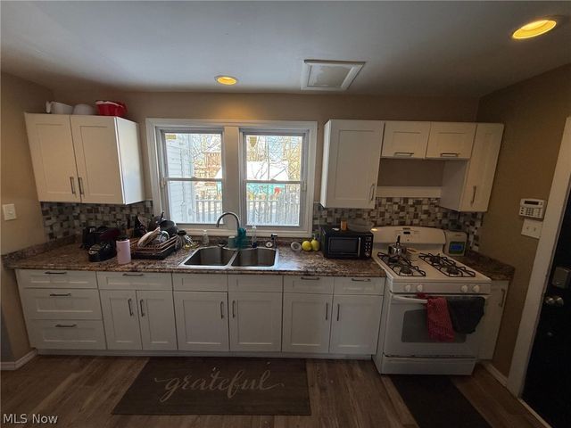 1827 Idlewood Avenue, East Cleveland, OH 44112