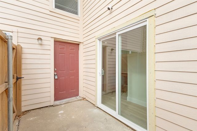 5516 Boca Raton Boulevard 321, Fort Worth, TX 76112
